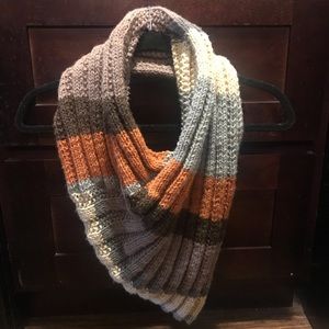 Knit cowl scarf